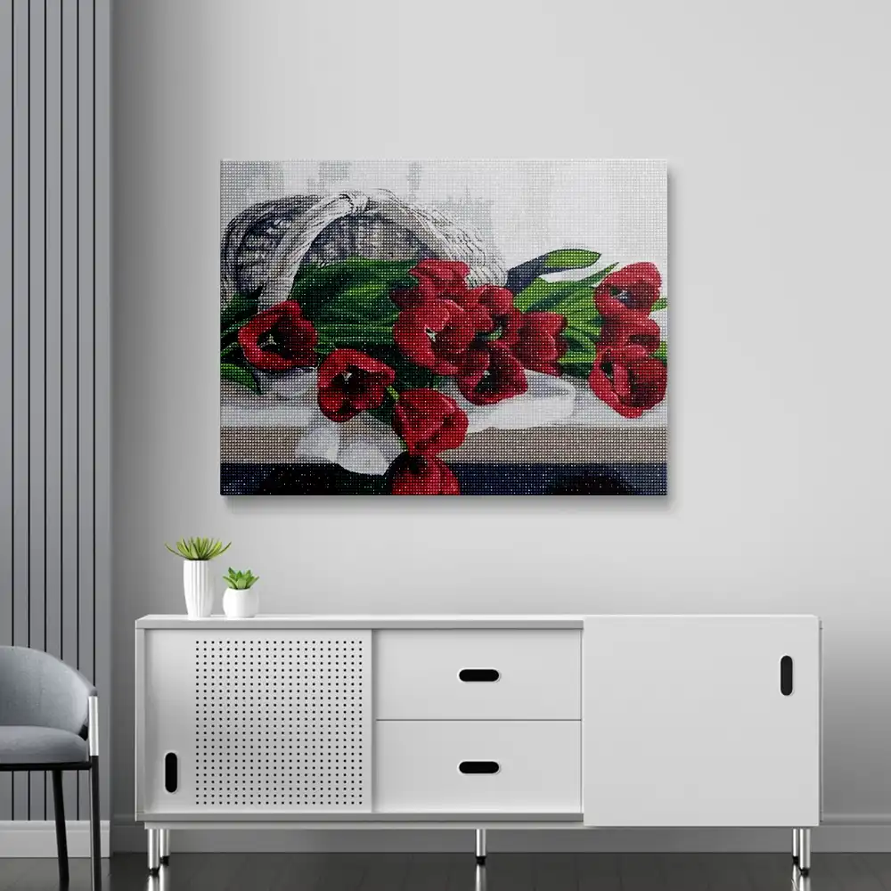 Red roses in bamboo diamond painting