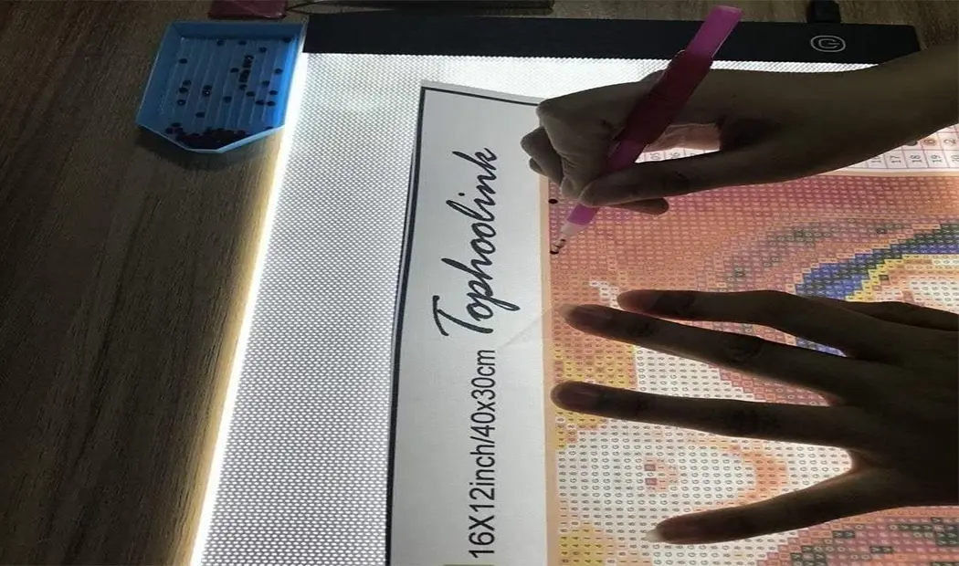 What is the best light board for diamond painting?